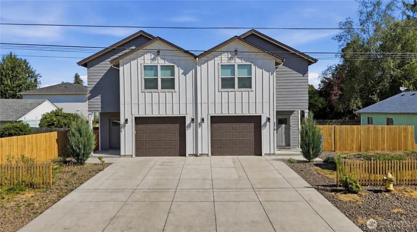 Property photo for 957 Willow St, Kelso