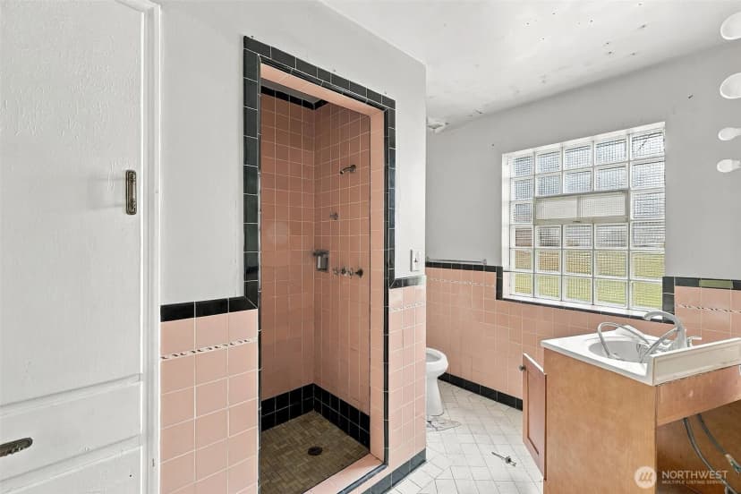 Property photo for 3504 N Monroe Street, Tacoma photo 7