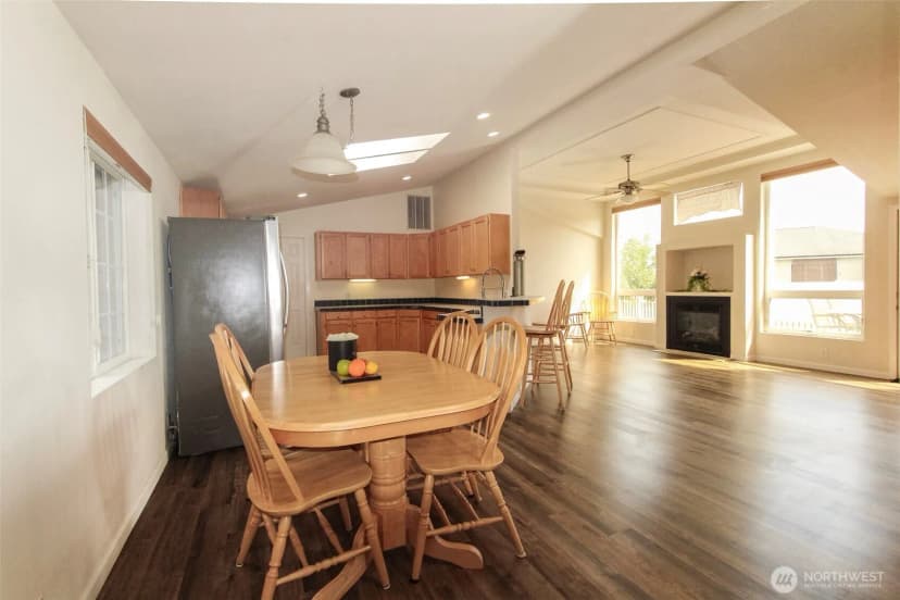 Property photo for 414 Willow Street Sw, Orting photo 6