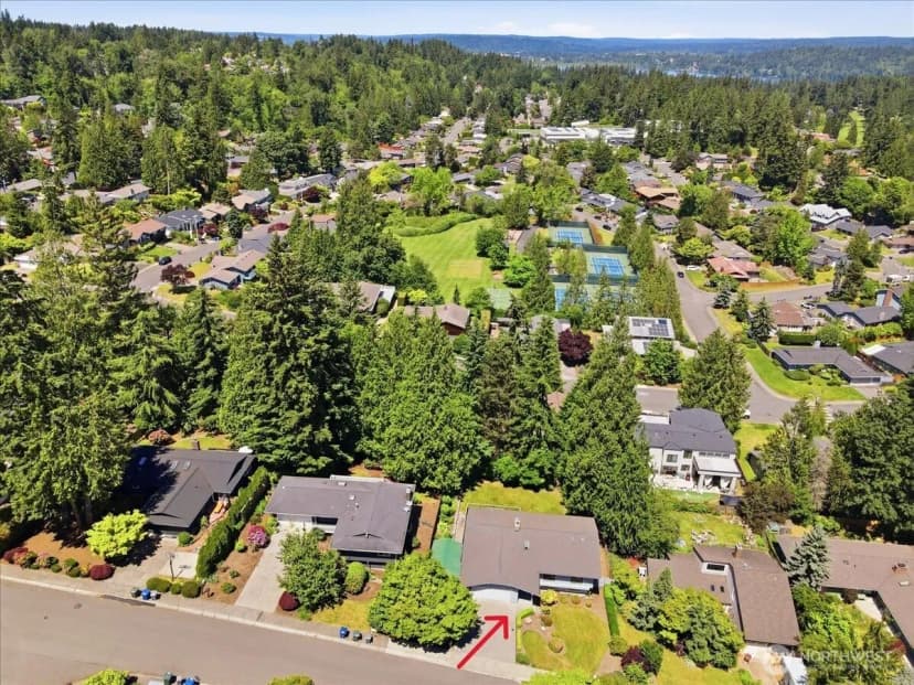 Property photo for 17816 Ne 12th Street, Bellevue photo 35