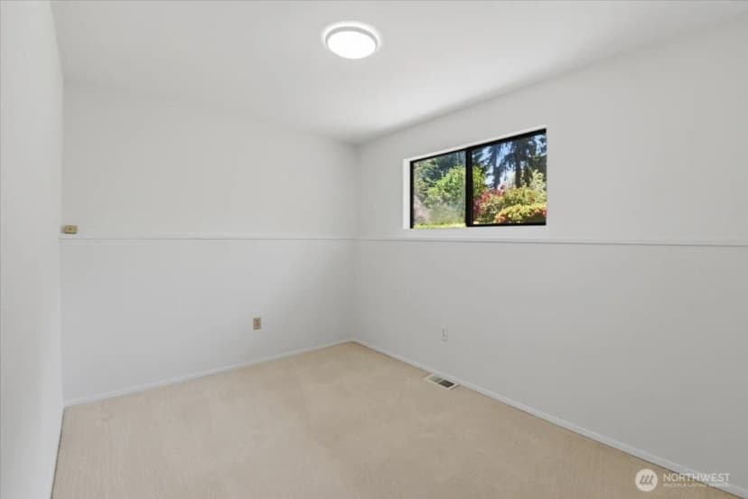 Property photo for 17816 Ne 12th Street, Bellevue photo 19