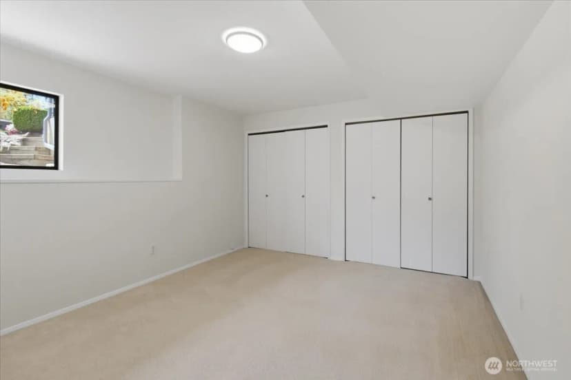 Property photo for 17816 Ne 12th Street, Bellevue photo 18