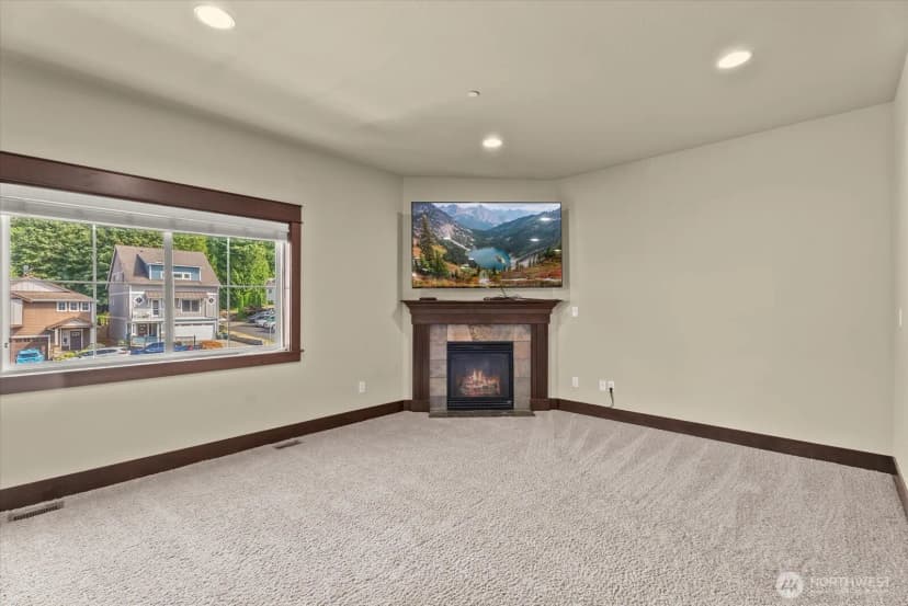 Property photo for 1357 Elma Place Ne, Renton photo 12