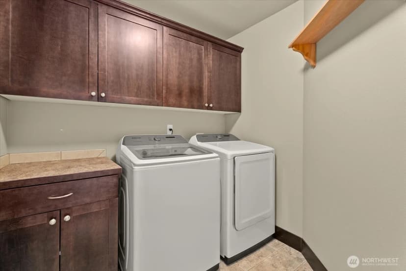Property photo for 1357 Elma Place Ne, Renton photo 31