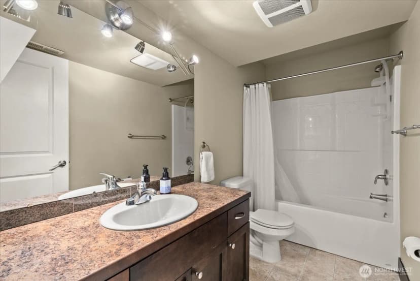 Property photo for 1357 Elma Place Ne, Renton photo 27