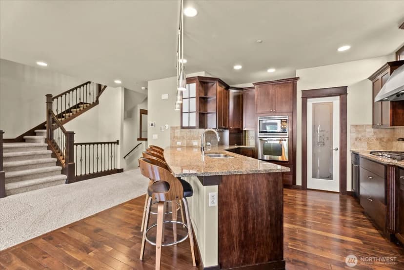 Property photo for 1357 Elma Place Ne, Renton photo 5