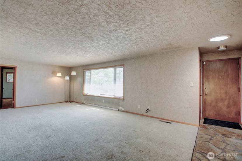Property photo for 17483 Peterson Road, Burlington photo 16