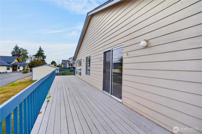Property photo for 3812 W 3rd Street, Anacortes photo 29