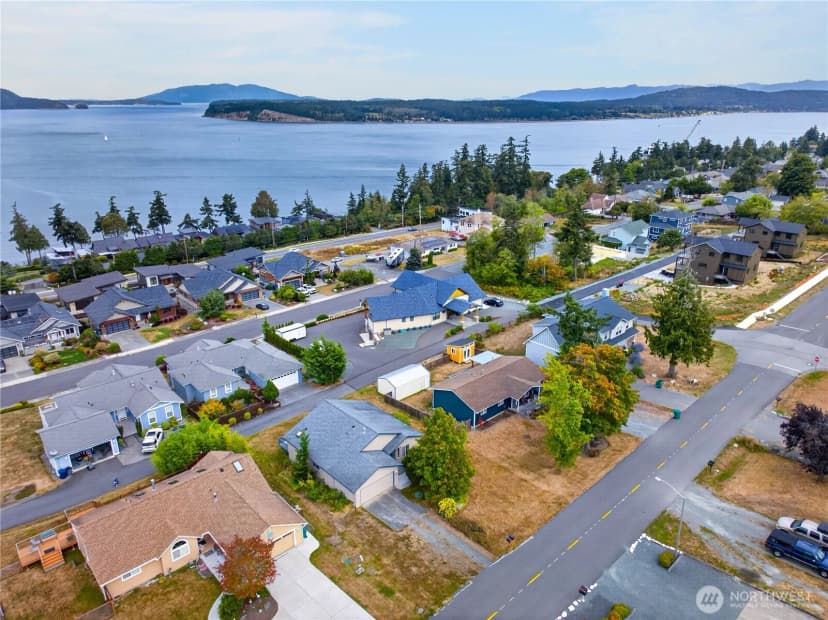 Property photo for 3812 W 3rd Street, Anacortes photo 33