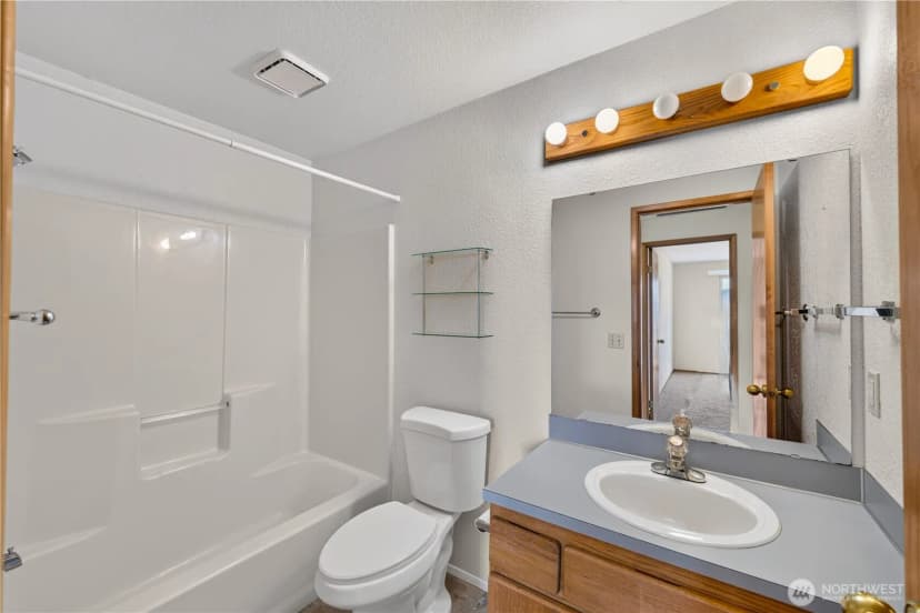 Property photo for 3812 W 3rd Street, Anacortes photo 15
