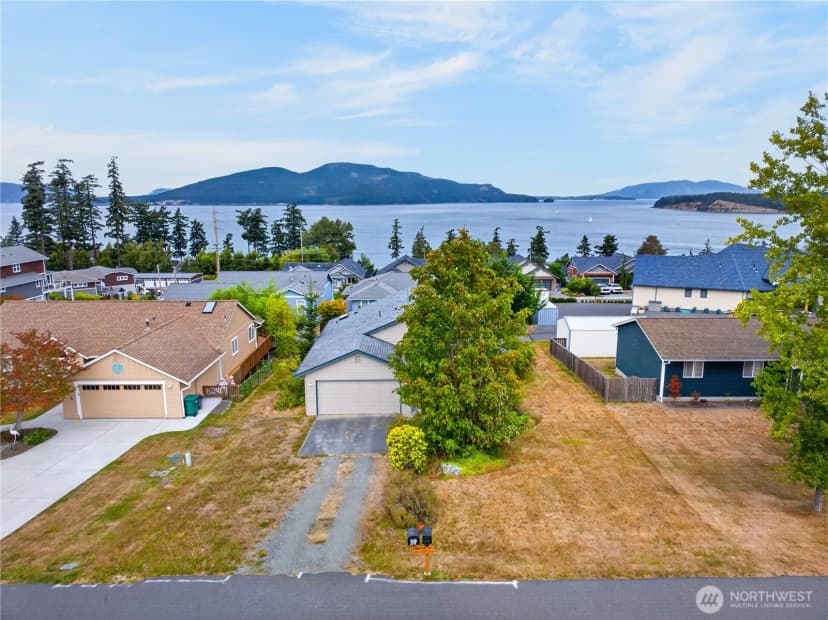 Property photo for 3812 W 3rd Street, Anacortes photo 36