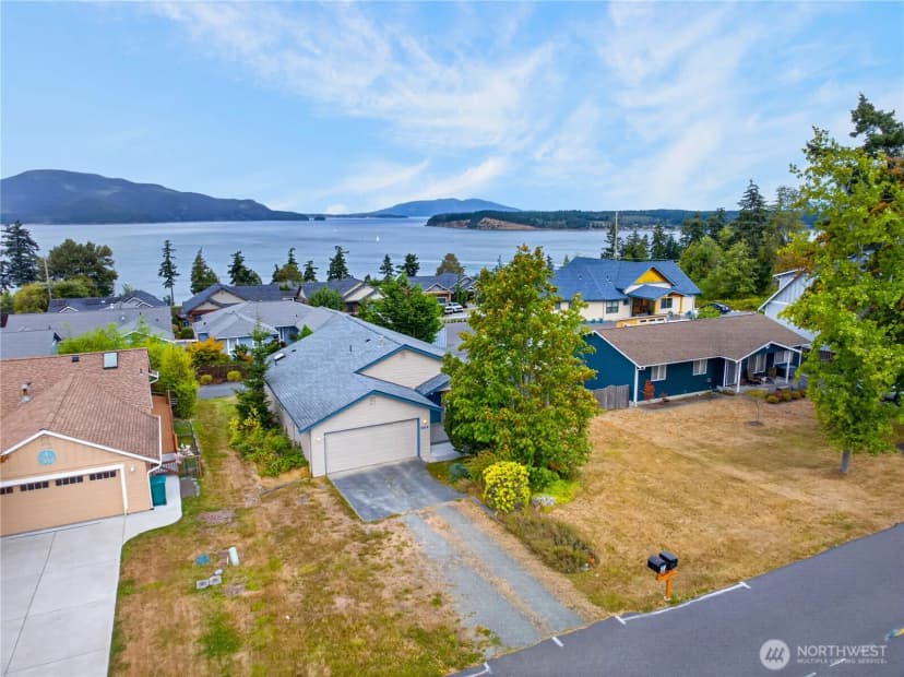 Property photo for 3812 W 3rd Street, Anacortes photo 25