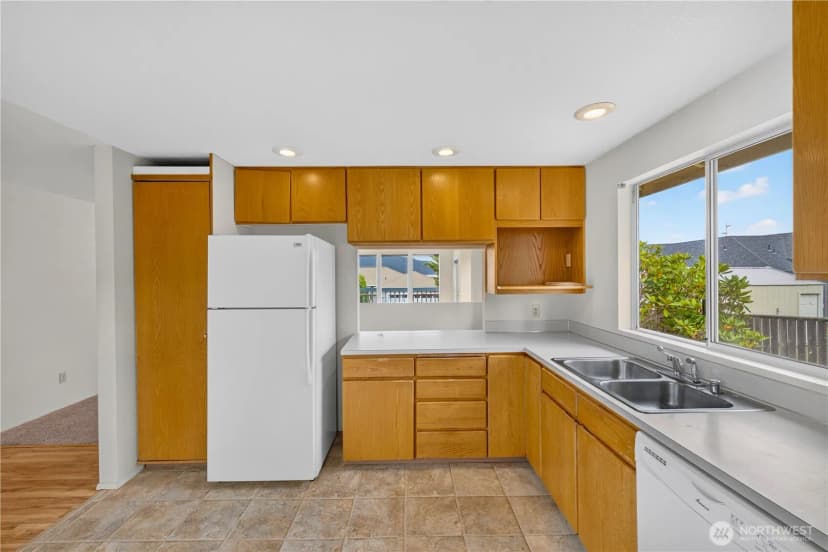 Property photo for 3812 W 3rd Street, Anacortes photo 10