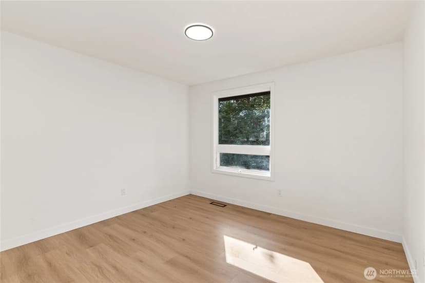 Property photo for 5310 144th Place Sw, Edmonds photo 22