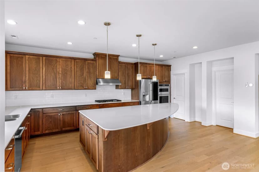 Property photo for 26728 Ne Walden Way, Duvall photo 13