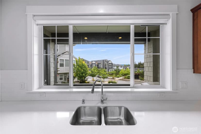 Property photo for 26728 Ne Walden Way, Duvall photo 9