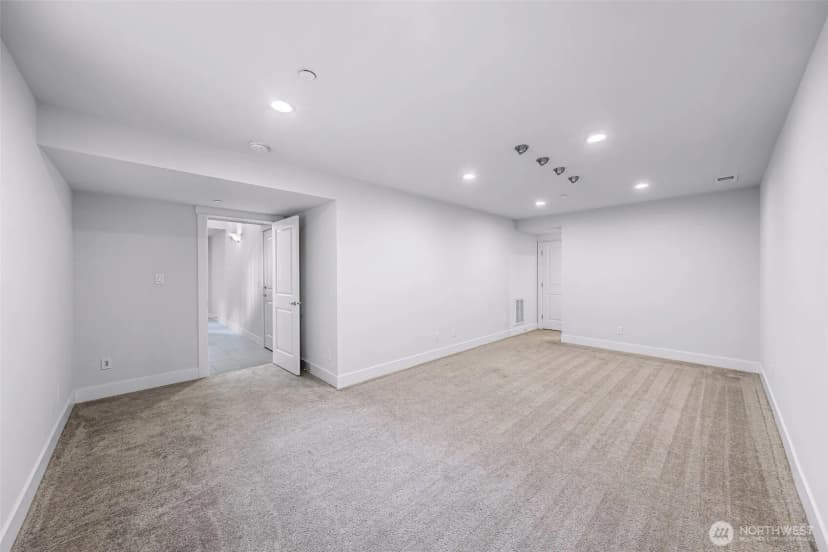 Property photo for 26728 Ne Walden Way, Duvall photo 31