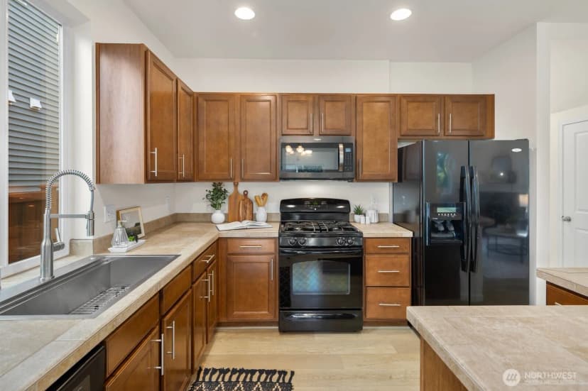 Property photo for 504 124th Street Se, Everett photo 9