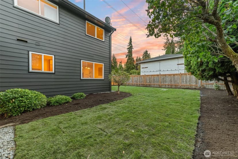 Property photo for 16301 Wallingford Avenue N, Shoreline photo 26