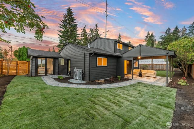 Property photo for 16301 Wallingford Avenue N, Shoreline photo 3