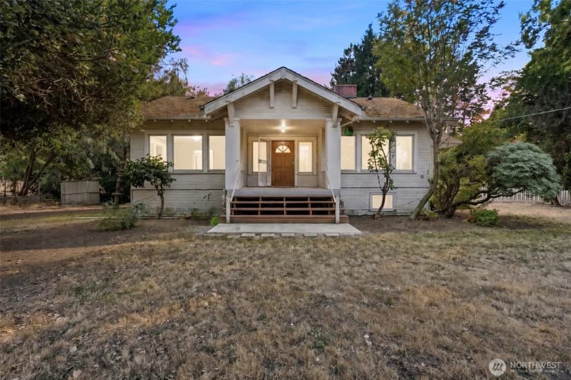 Property photo for 419 S 150th Street, Burien