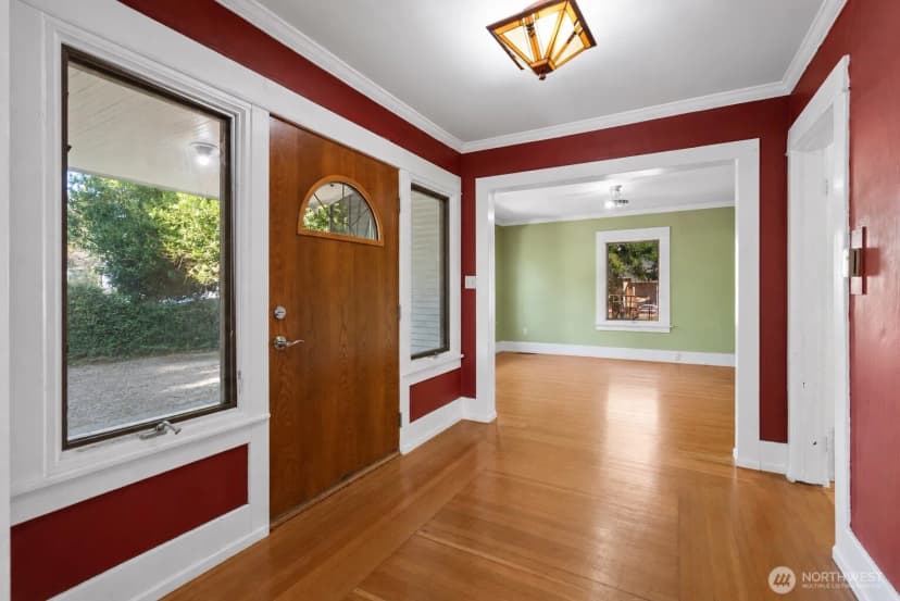 Property photo for 419 S 150th Street, Burien photo 8