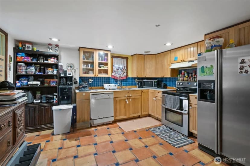 Property photo for 419 S 150th Street, Burien photo 19
