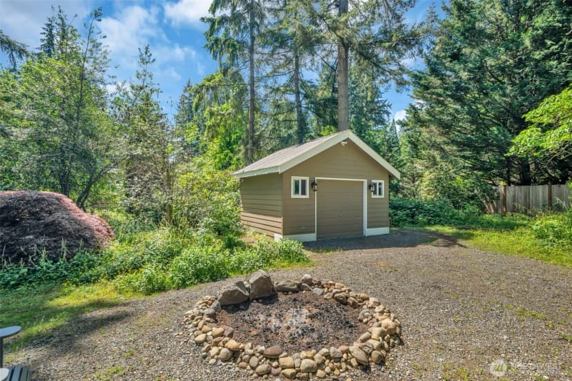 Property photo for 18817 Ne 157th Street, Woodinville photo 31
