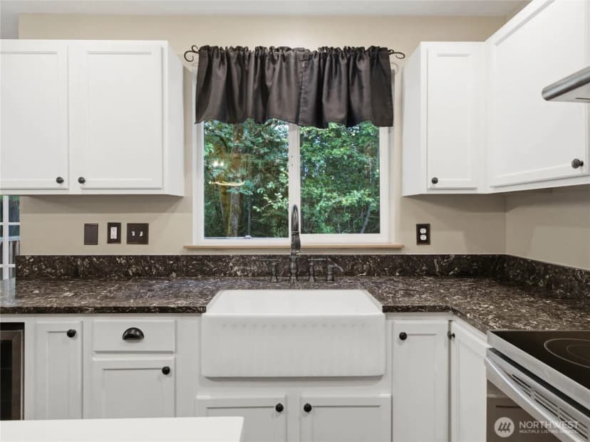 Property photo for 2977 Ne Loyola St, Bremerton photo 14