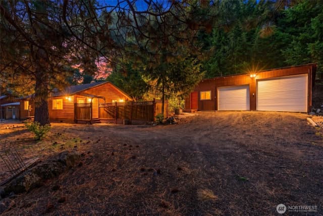 Property photo for 150 Pine Cliffs Drive, Naches photo 2