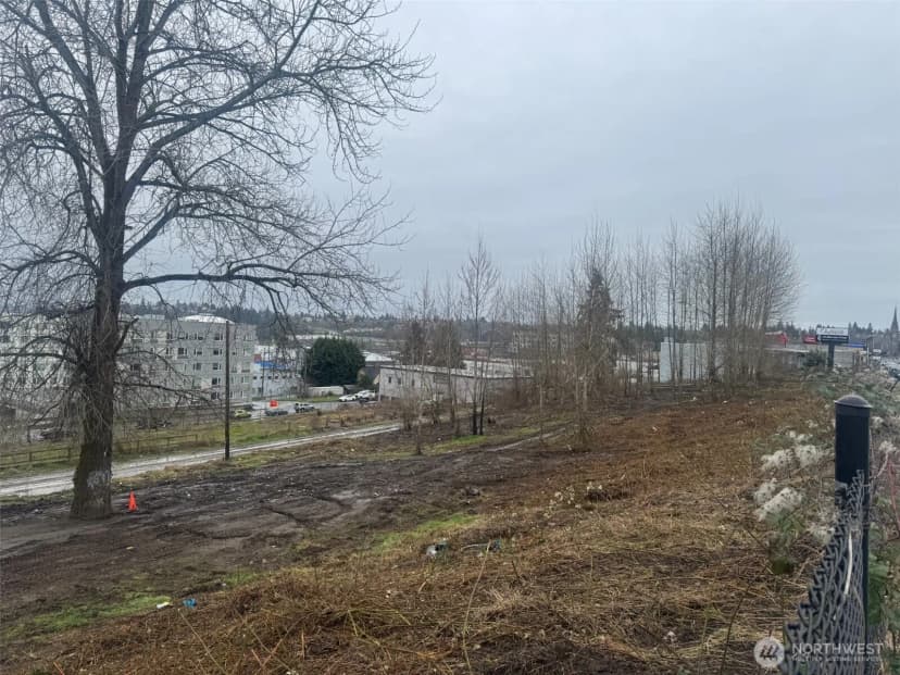 Property photo for 2123 Tacoma Avenue S, Tacoma photo 12