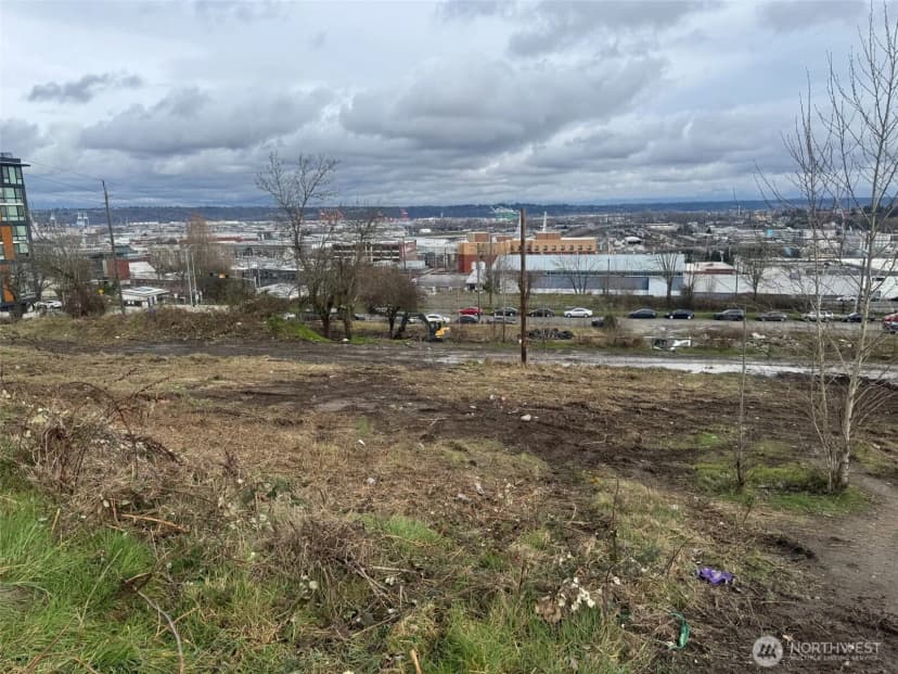 Property photo for 2123 Tacoma Avenue S, Tacoma photo 7