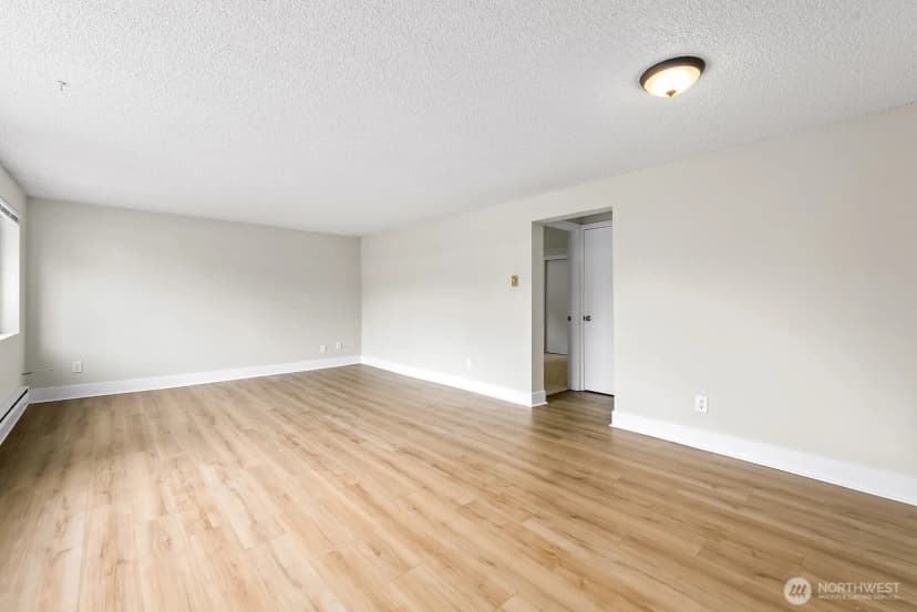 Property photo for 15328 40th Avenue W, Lynnwood photo 7