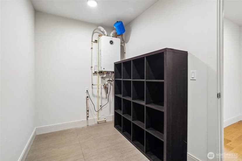 Property photo for 3319 W Elmore Street, Seattle photo 19