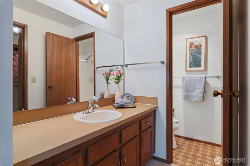 Property photo for 3350 Narrows View Lane Ne #203, Bremerton photo 19
