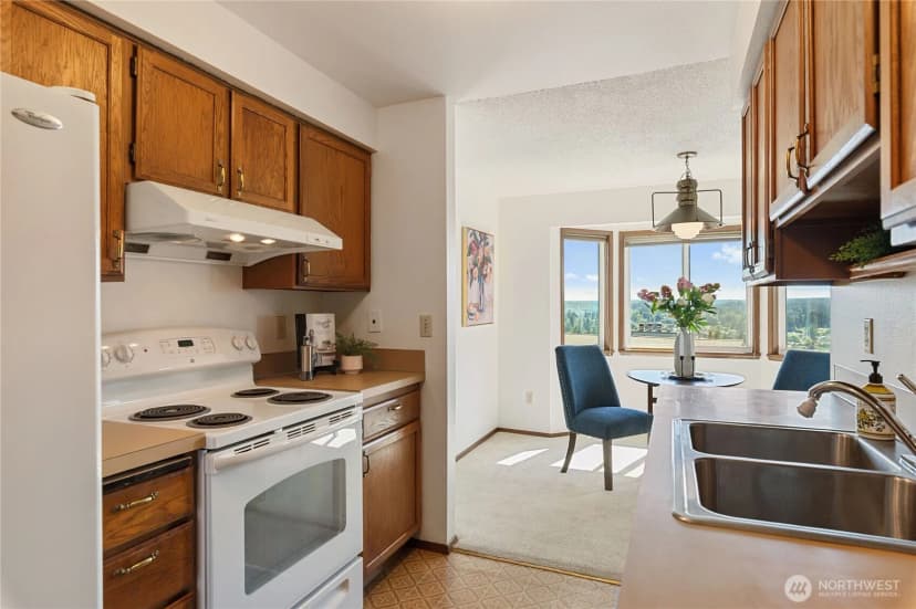 Property photo for 3350 Narrows View Lane Ne #203, Bremerton photo 14