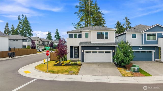 Property photo for 6302 206th Place Sw, Lynnwood