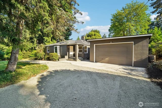 Property photo for 15825 Se 116th Street, Renton photo 2