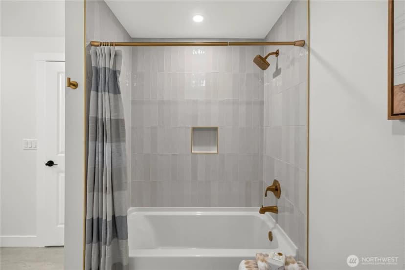 Property photo for 31509 42nd Avenue Sw, Federal Way photo 27