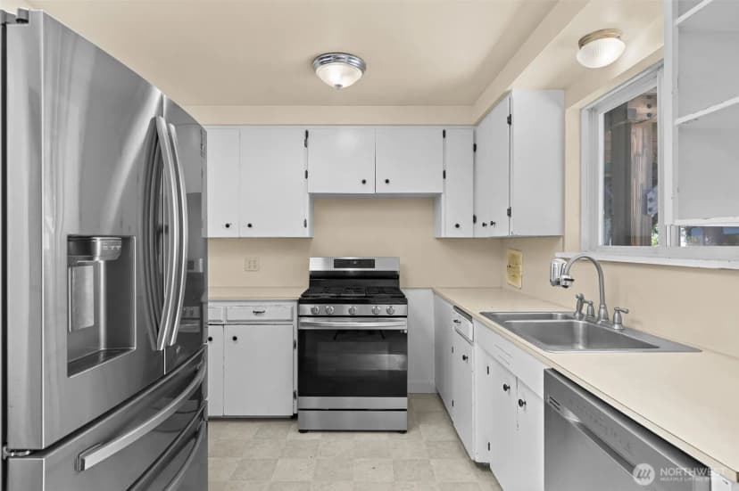 Property photo for 1216 N 172nd Street, Shoreline photo 8