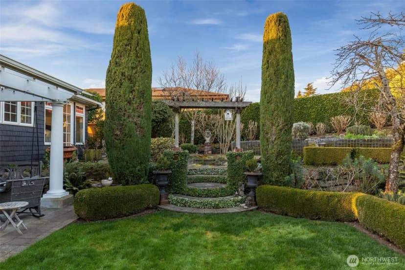 Property photo for 9400 Vineyard Crest, Bellevue photo 31