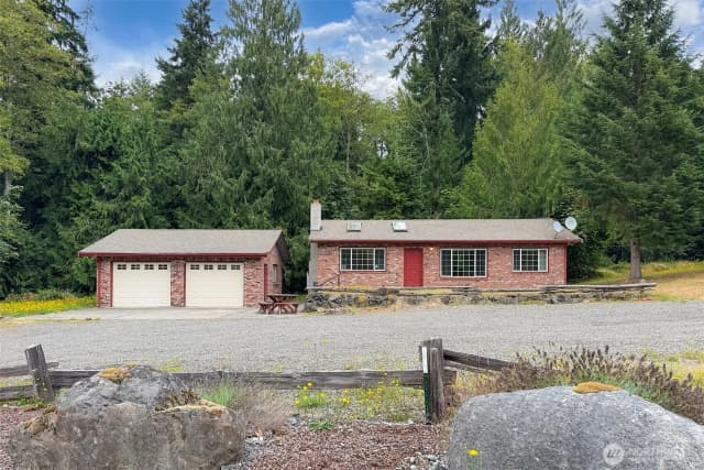 Property photo for 572 Dodger Lane, Port Angeles photo 2