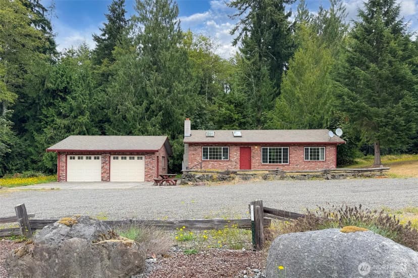 Property photo for 572 Dodger Lane, Port Angeles photo 2