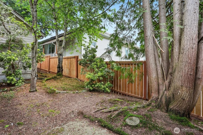 Property photo for 9834 Ne 130th Place, Kirkland photo 27
