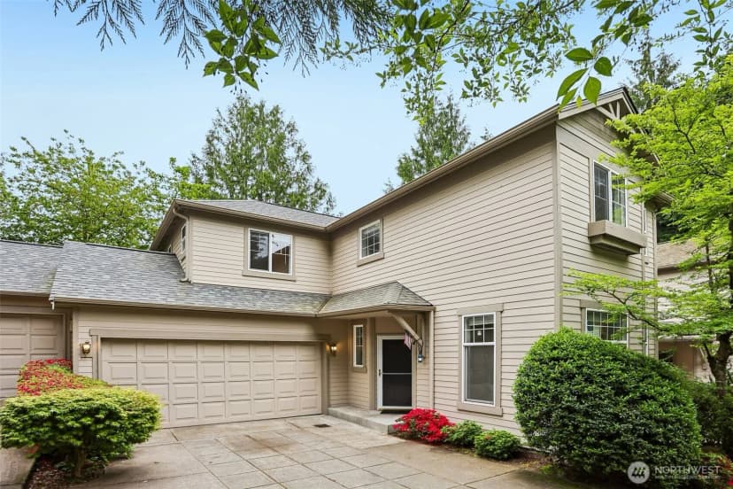 Property photo for 9834 Ne 130th Place, Kirkland photo 2