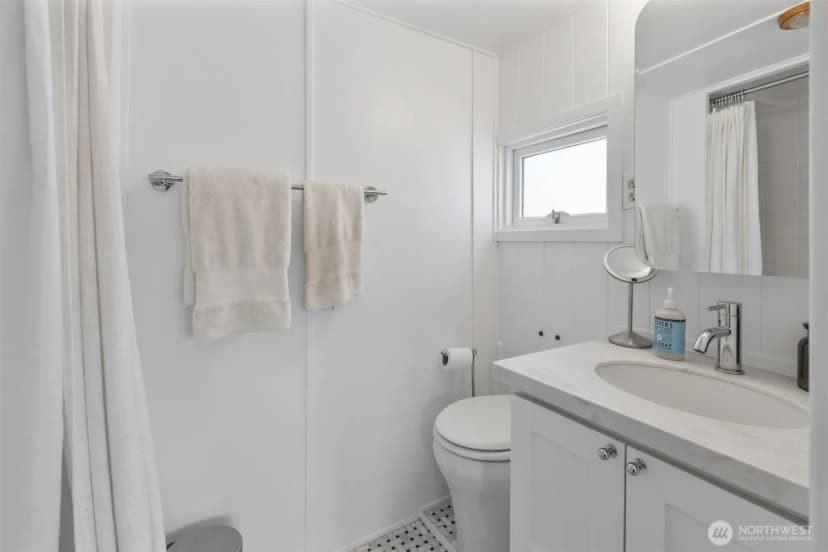 Property photo for 3308 Fuhrman Avenue E #1, Seattle photo 26