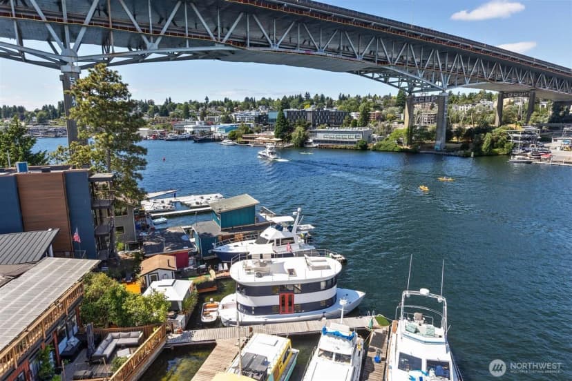 Property photo for 3308 Fuhrman Avenue E #1, Seattle photo 37