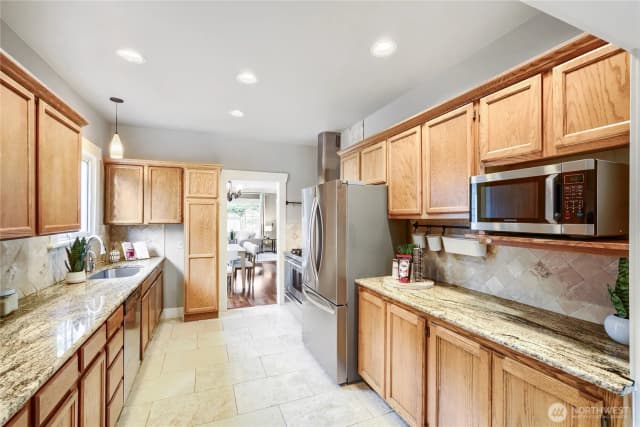 Property photo for 504 23rd Avenue E, Seattle photo 5