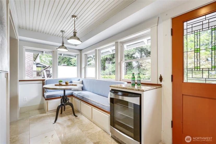 Property photo for 504 23rd Avenue E, Seattle photo 9