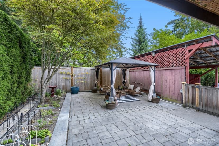 Property photo for 504 23rd Avenue E, Seattle photo 20